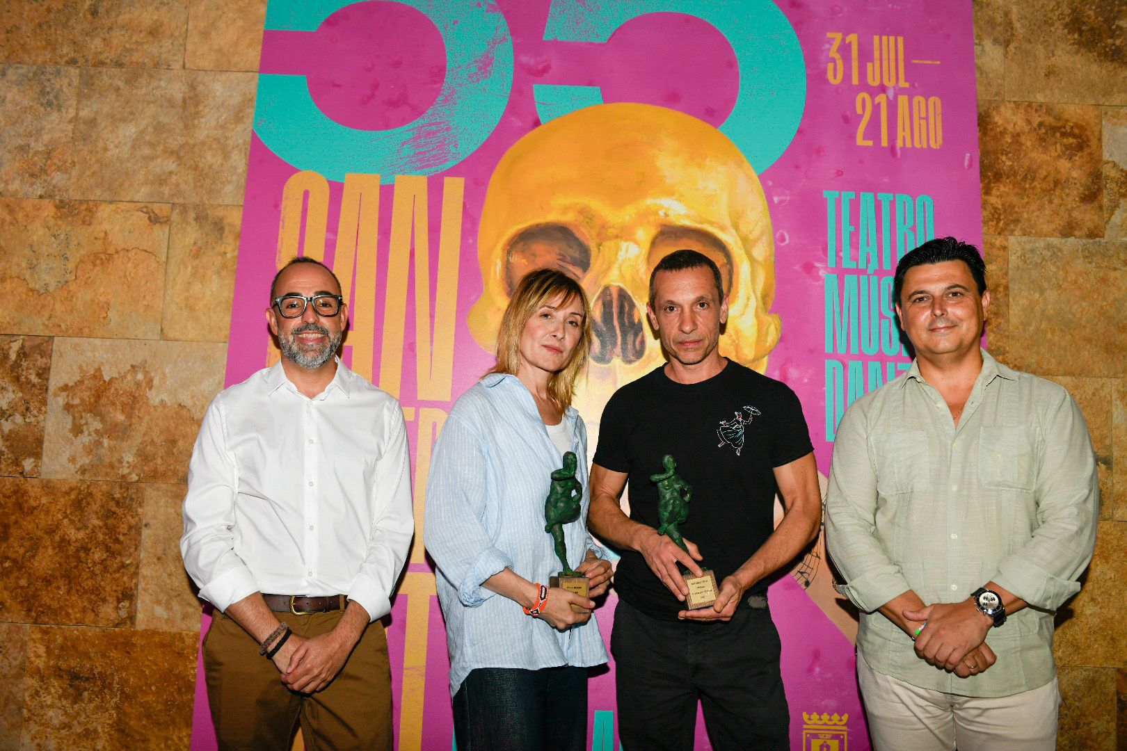 San Javier reconoce a Nathalie Poza y Pablo Derqui con el Premio del Festival Internacional de Teatro, Música y Danza